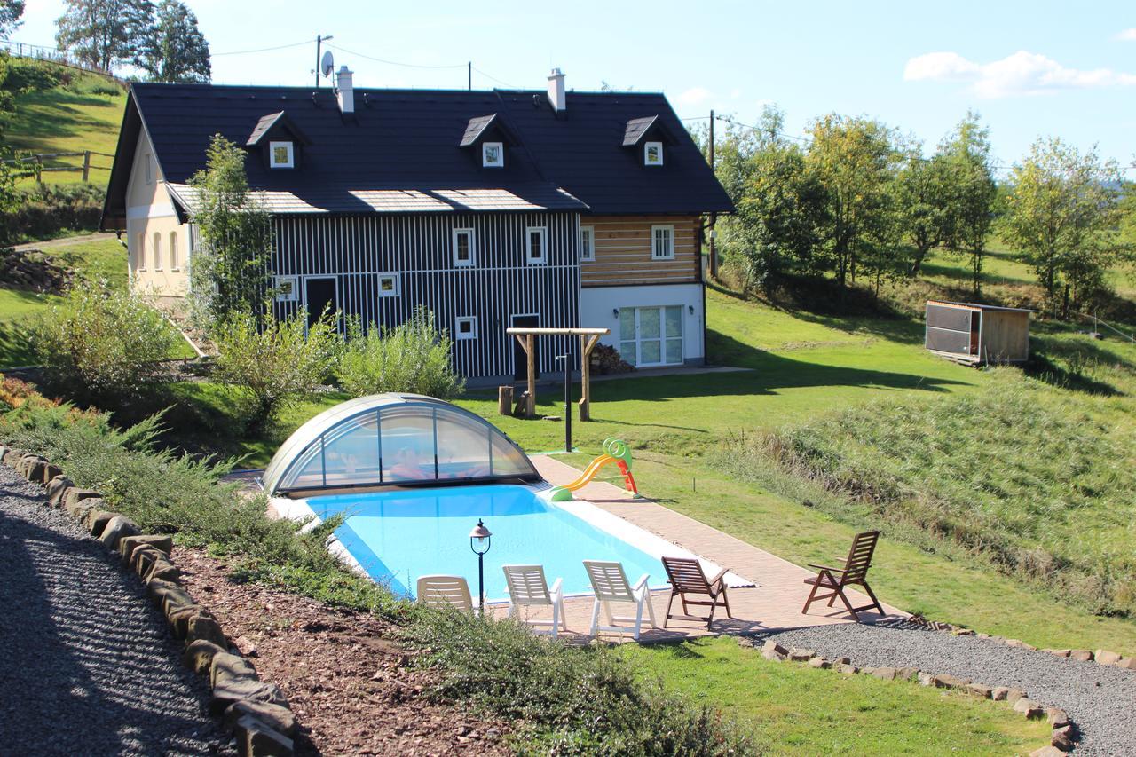 הוילה Bystrá nad Jizerou Ranch Bystra מראה חיצוני תמונה